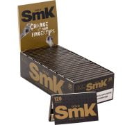 Feuilles à rouler SMK Gold Regular X25, papier ultra-fin pour fumeurs, format court, idéal pour un roulage précis.