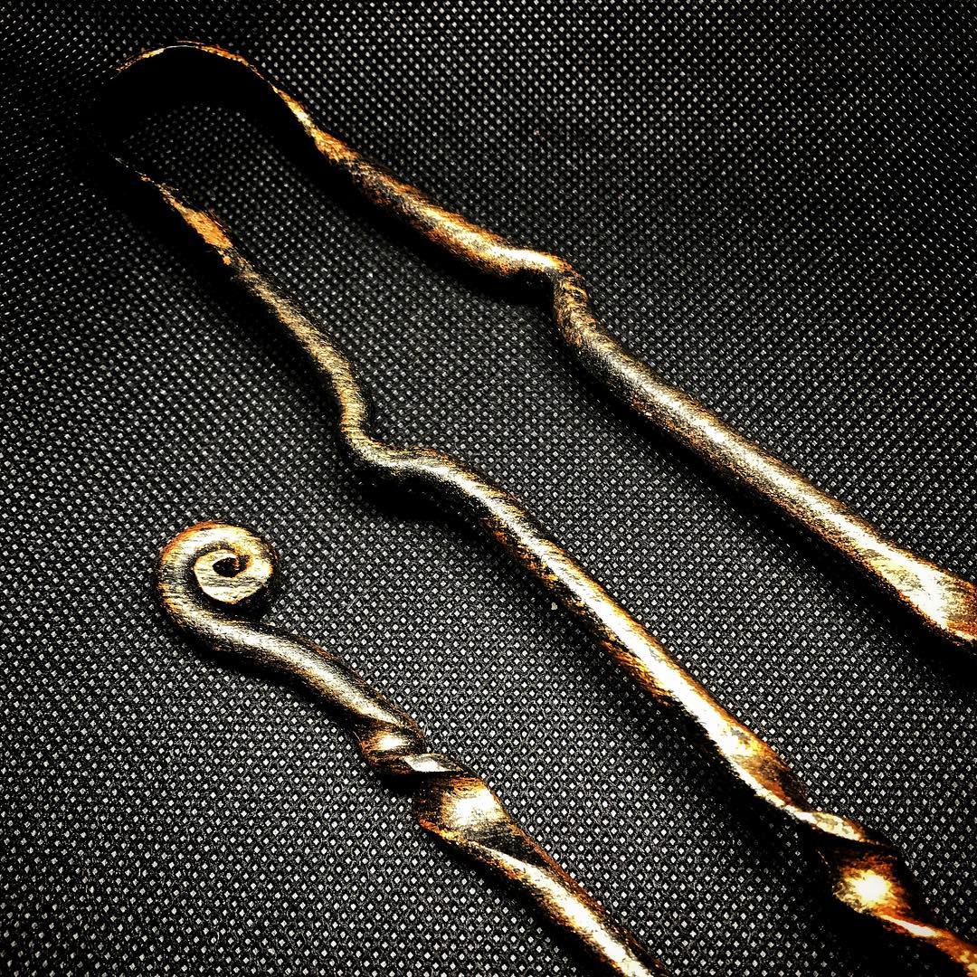 Pince charbon chicha originale