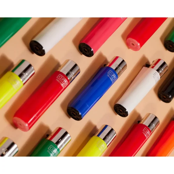 comment recharger mon briquet clipper ?