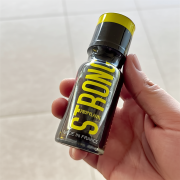 fiole de poppers Strong amyl et propyl fabriqué en France