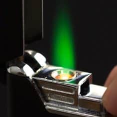 flamme du briquet tempete