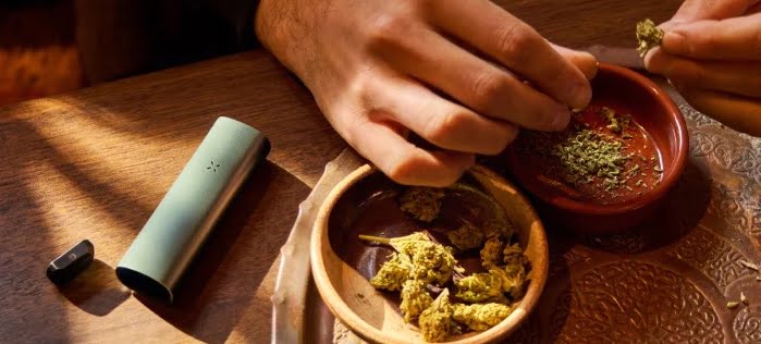 Vaporisateur PAX 3 élégant et performant pour une expérience de vaporisation supérieure.