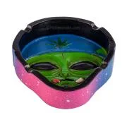cendrier en résine urban alien 11 cm