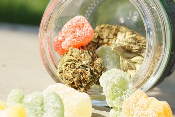 cannabidiolhaltige Bonbons und Süßigkeiten