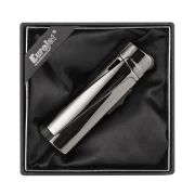 briquet chalumeau dans coffret, idéal pour offrir en cadeau à un fumeur.