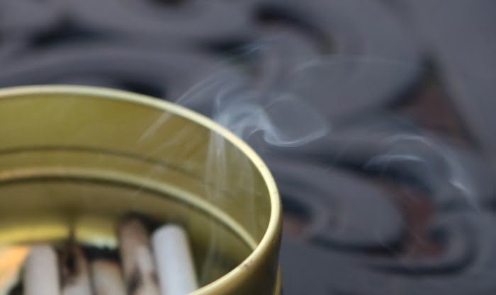 5 astuces efficaces pour enlever l'odeur de tabac froid dans son intérieur.