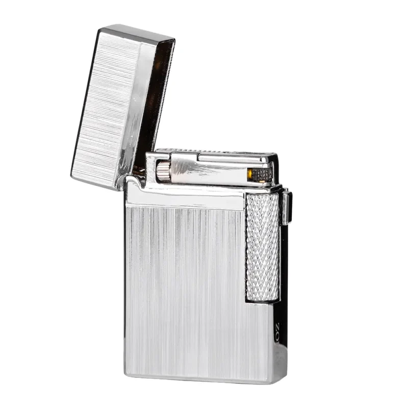 Beau briquet tempete rechargeable au gaz - livré dans un coffret cadeau - idéal pour offrir à un fumeur.