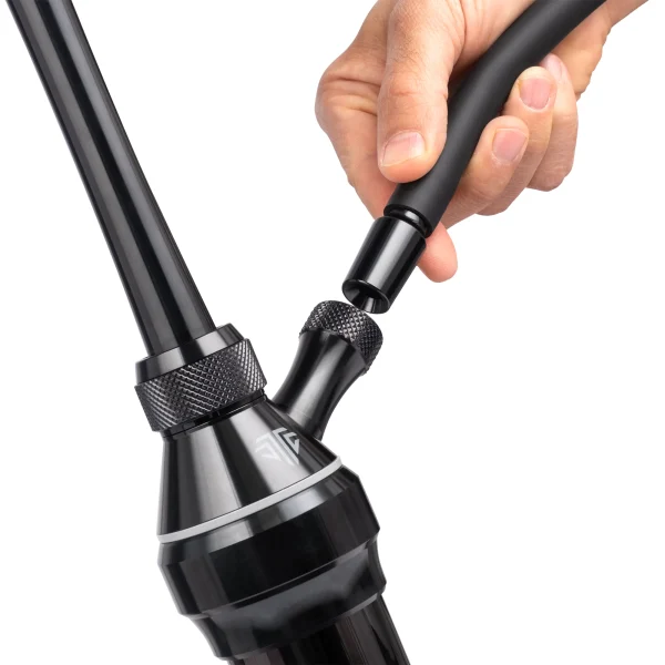Tsar H one Evolution : détails du connecteur tuyau.