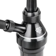 Tsar H one Evolution : détails du la colonne avec logo Tsar