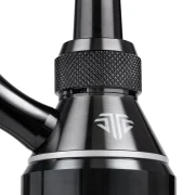 Tsar H one Evolution : détails de la colonne avec logo de la marque TSAR et la bague rotative de la purge.