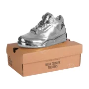 grinder original en forme de basket avec boite à chaussures
