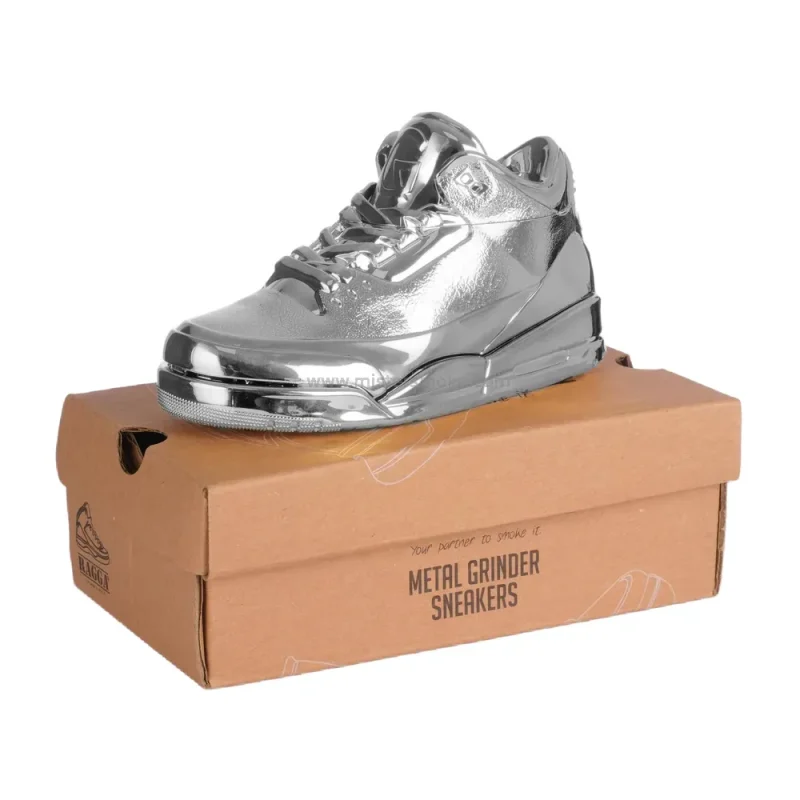 grinder original en forme de basket avec boite à chaussures