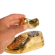 grinder discret et original en forme de baskets