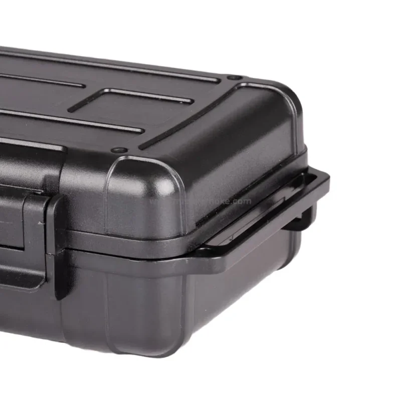 boite cachette aimantée anti odeur "stash pro" pour voiture.