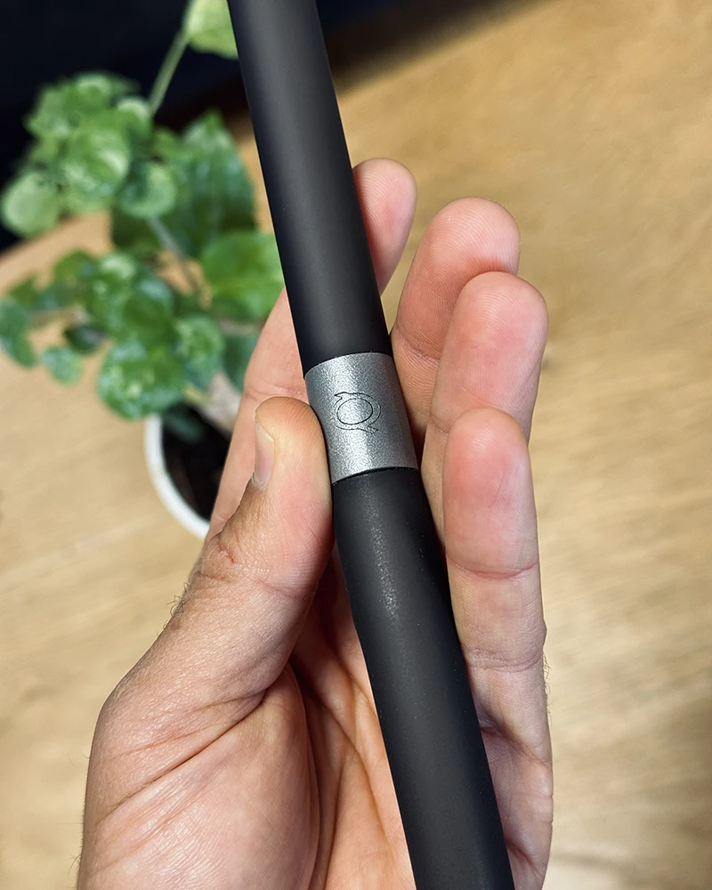 détail qualité et finitions impeccables du manche de chicha Quasa Jabed 2.