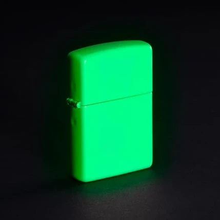 briquet zippo original qui brille dans le noir