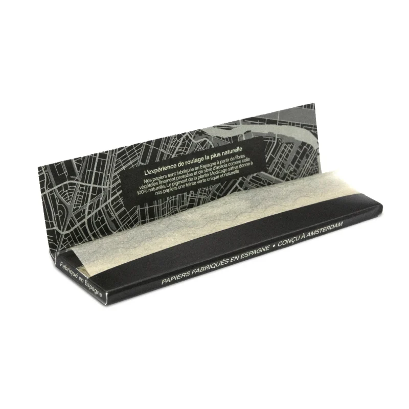 Carnet ouvert de feuilles à rouler naturelles non blanchies de la marque G-Rollz, gamme "Medicago Sativa".