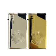 briquet doré et argenté avec flamme turbo bleue - rechargeables avec du gaz butane - flamme réglable en intensité - lot pas cher de 5 briquets