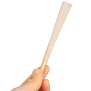 cone pré roulé slim 110 mm de la marque beuz - roulé avec du papier marron naturel non blanchi - toncar intégré