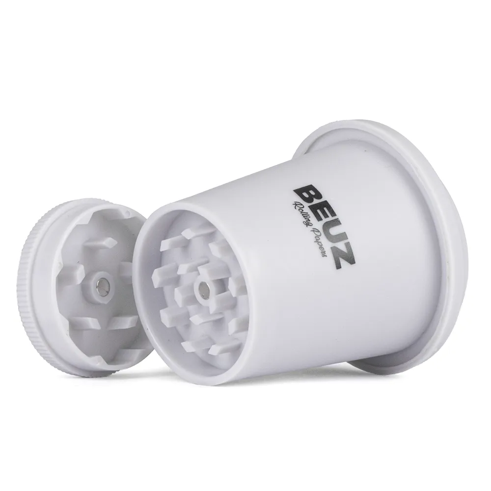 Pot de conservation weed avec grinder intégré.