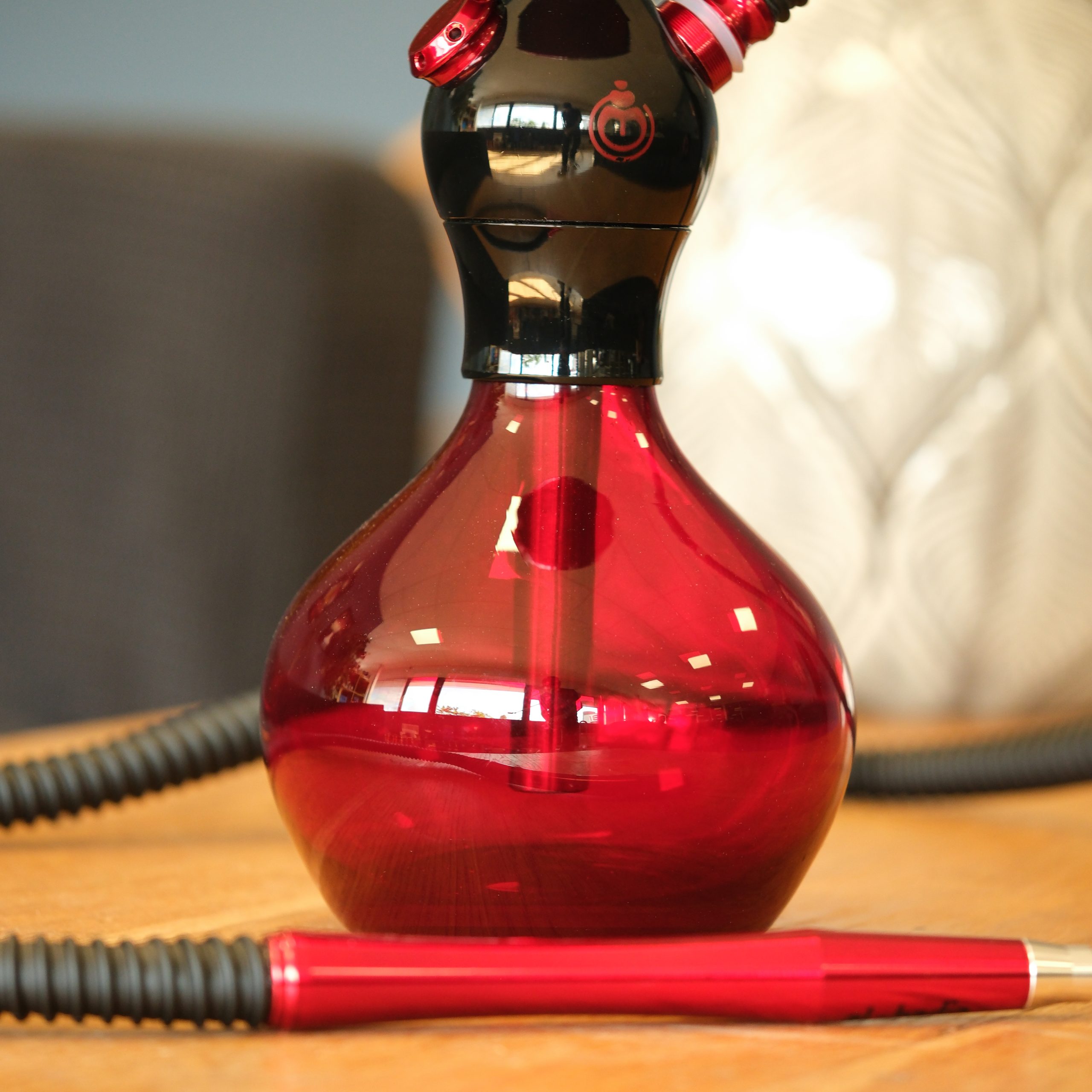 détails du vase et du plongeur de la chicha el badia c1 v2